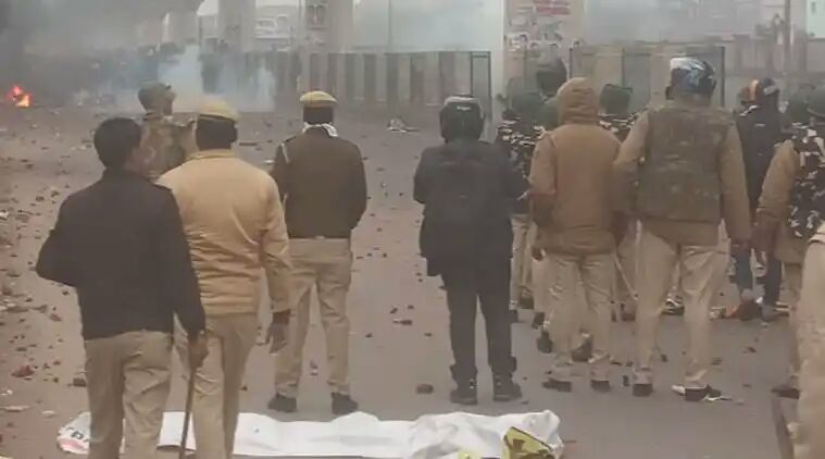 Citizenship law protests turn violent in Seelampur: 12 policemen are injured