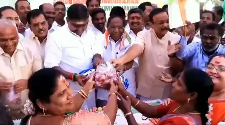 On Sonia Gandhi’s birthday, Puducherry CM distributes onions to party workers